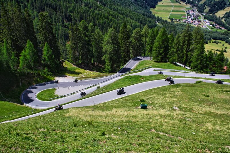 鄉村道路基礎設施工程的挑戰與解決方案